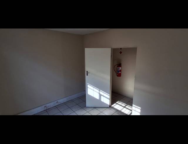 840M² BUILDING FOR SALE IN BENONI SOUTH